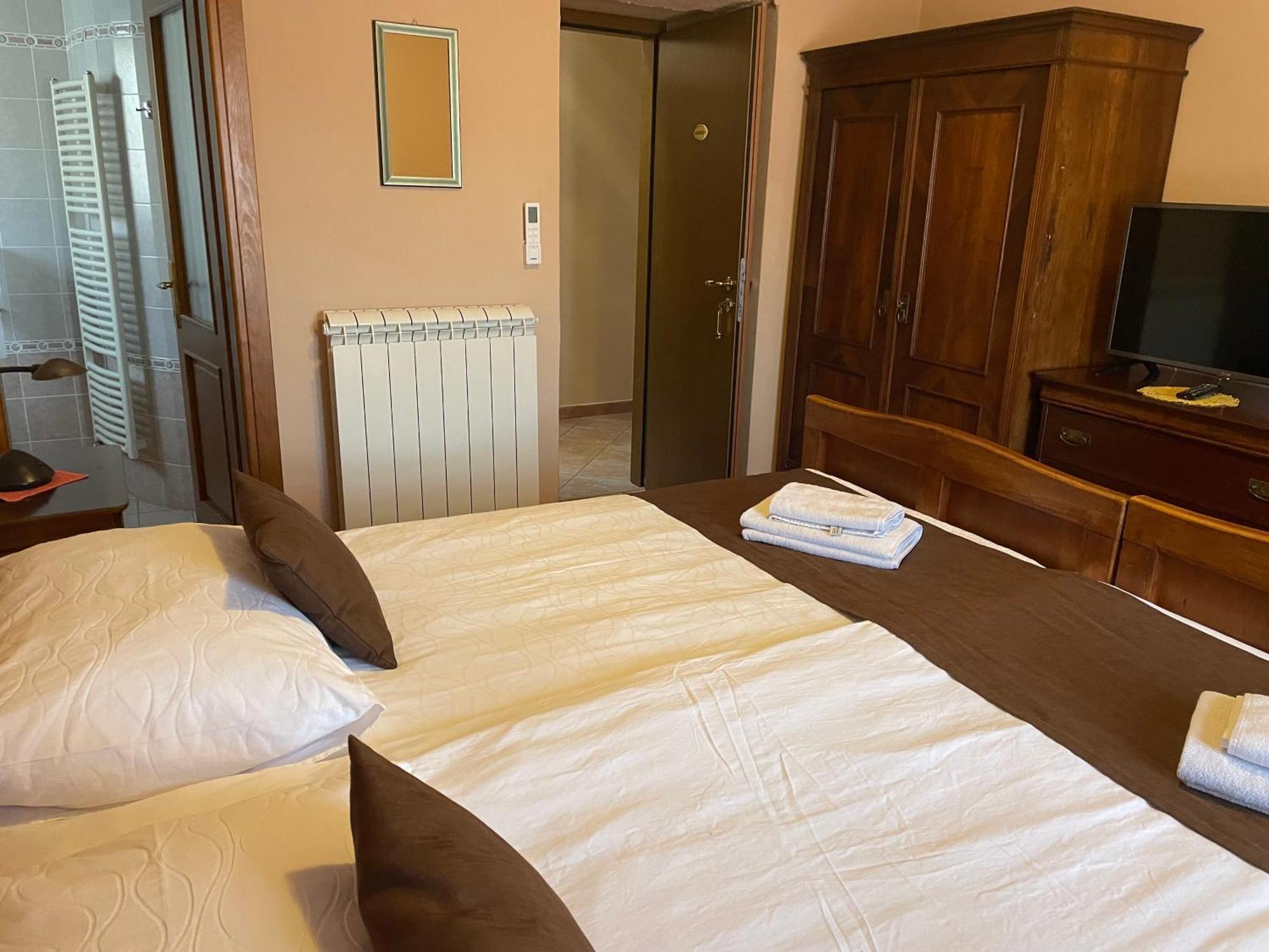Hisa Stekar Villa Kojsko Rum bild