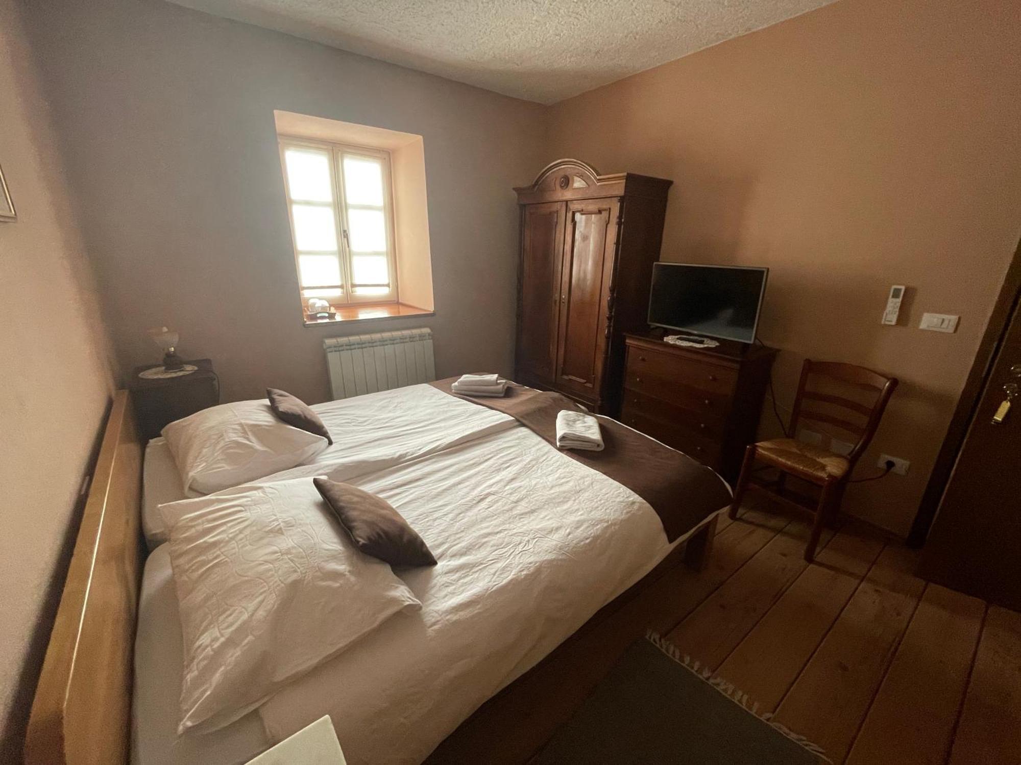 Hisa Stekar Villa Kojsko Rum bild